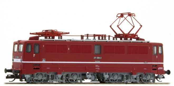Electric locomotive BR 211<br /><a href='images/pictures/Tillig/219304_c.jpg' target='_blank'>Full size image</a>